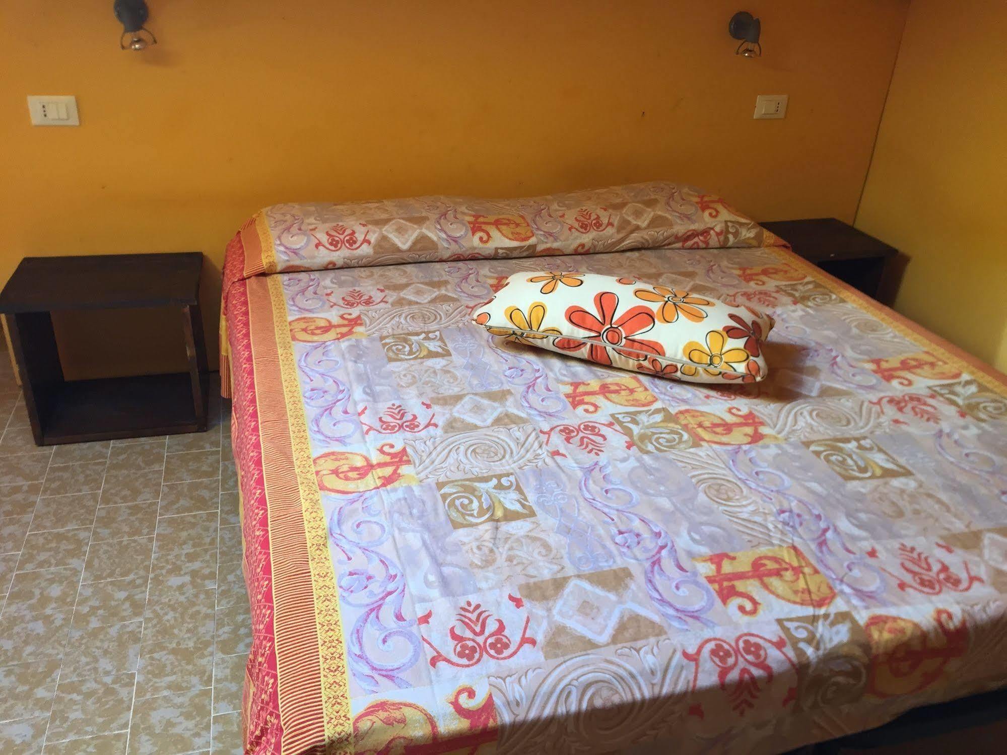 Elicrim Hotell Santo Stefano di Magra Eksteriør bilde